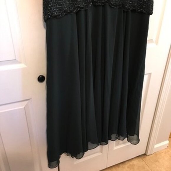 BRILLIANTE  All Occasion Sequin Dress Dark Green - Picture 7 of 10